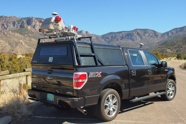 Truck with mobile lidar unit attached