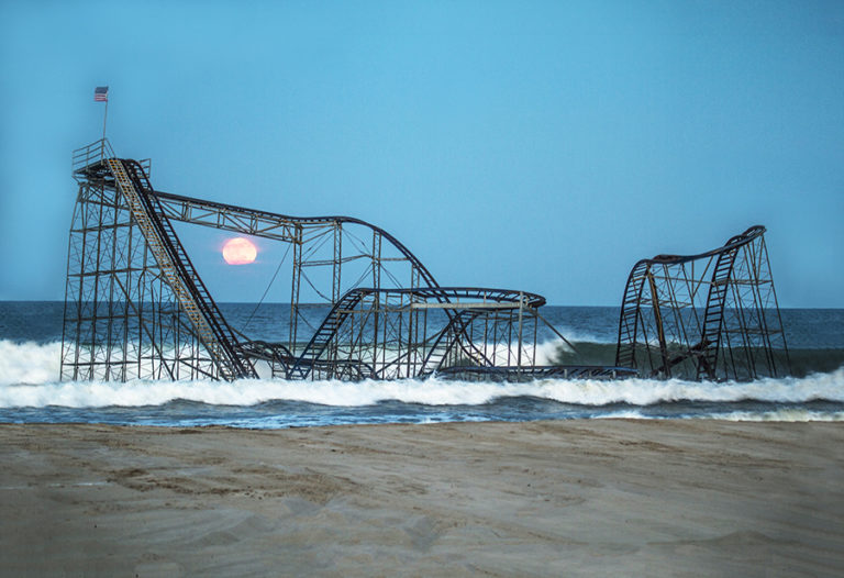 Rollercoaster in ocean because of Superstorm sandy