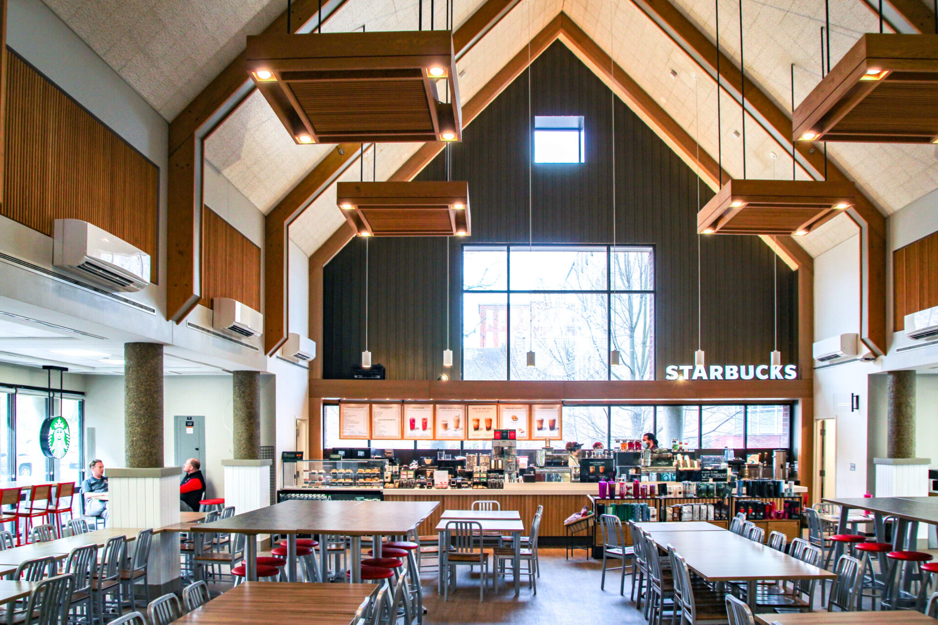 Worcester Polytechnic Institute Founder’s Hall Dining Renovation