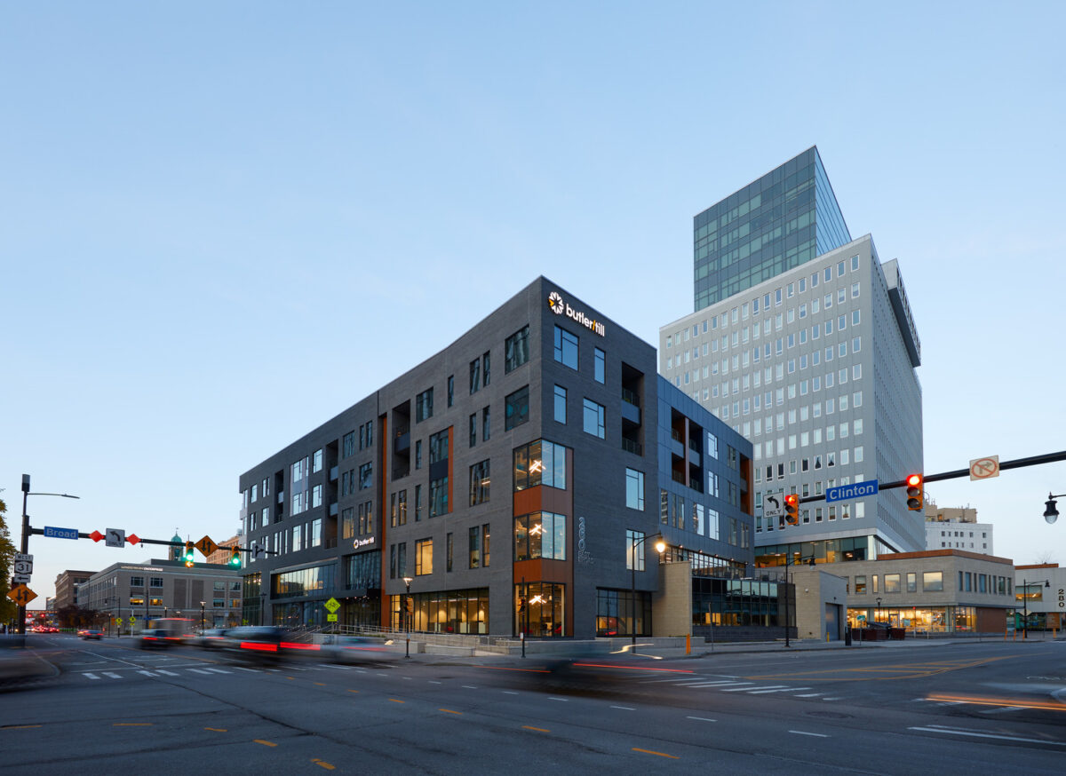 260 East Broad Street Offices and Apartments