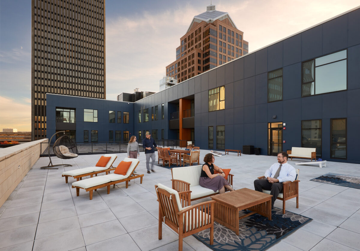 260 East Broad Street Offices and Apartments