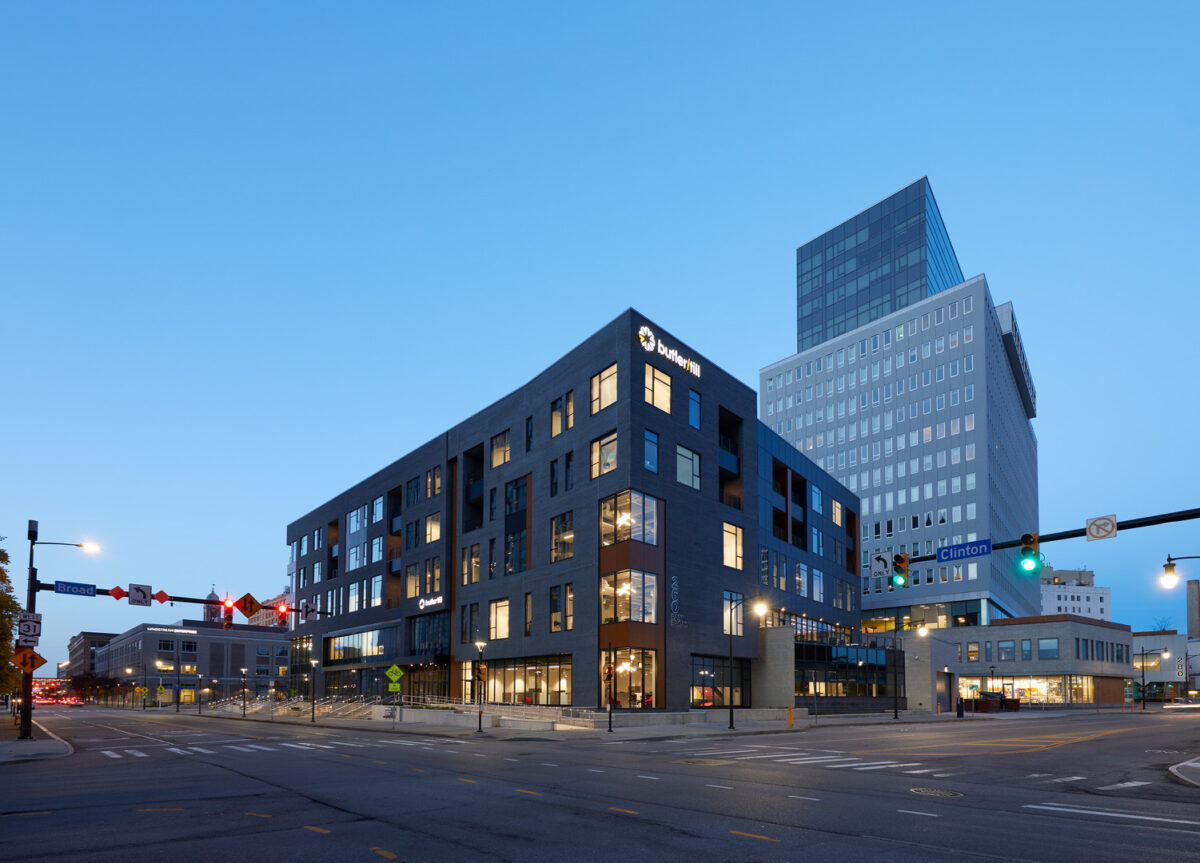 260 East Broad Street Offices and Apartments